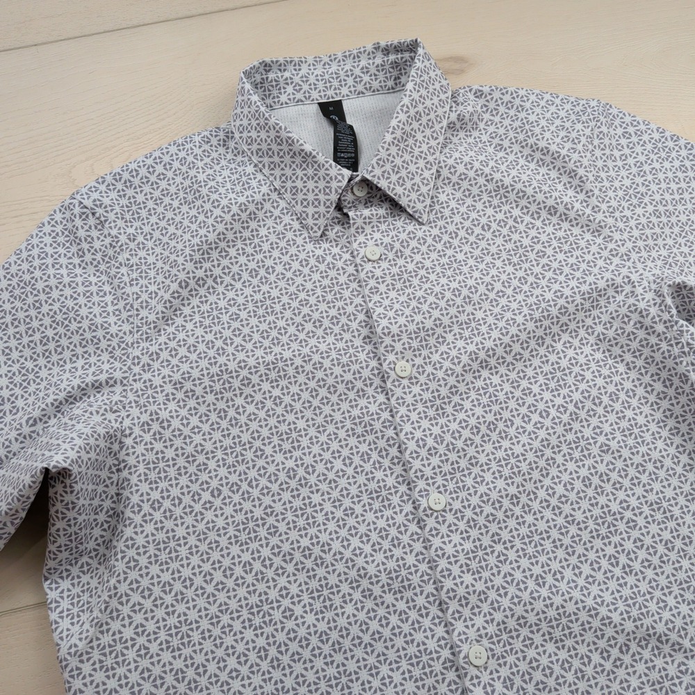 Lululemon Airing Easy Short Sleeve Shirt Mens Medium Ventlight Mesh M3DK6S